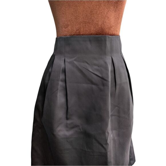 H&M NWT Black puffy knee length party skirt size 8 - Picture 7 of 9